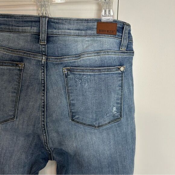 Judy Blue Jeans Womens Size 11/30 Skinny Fit Capri Mid Rise Raw Hem Distressed - Picture 5 of 7